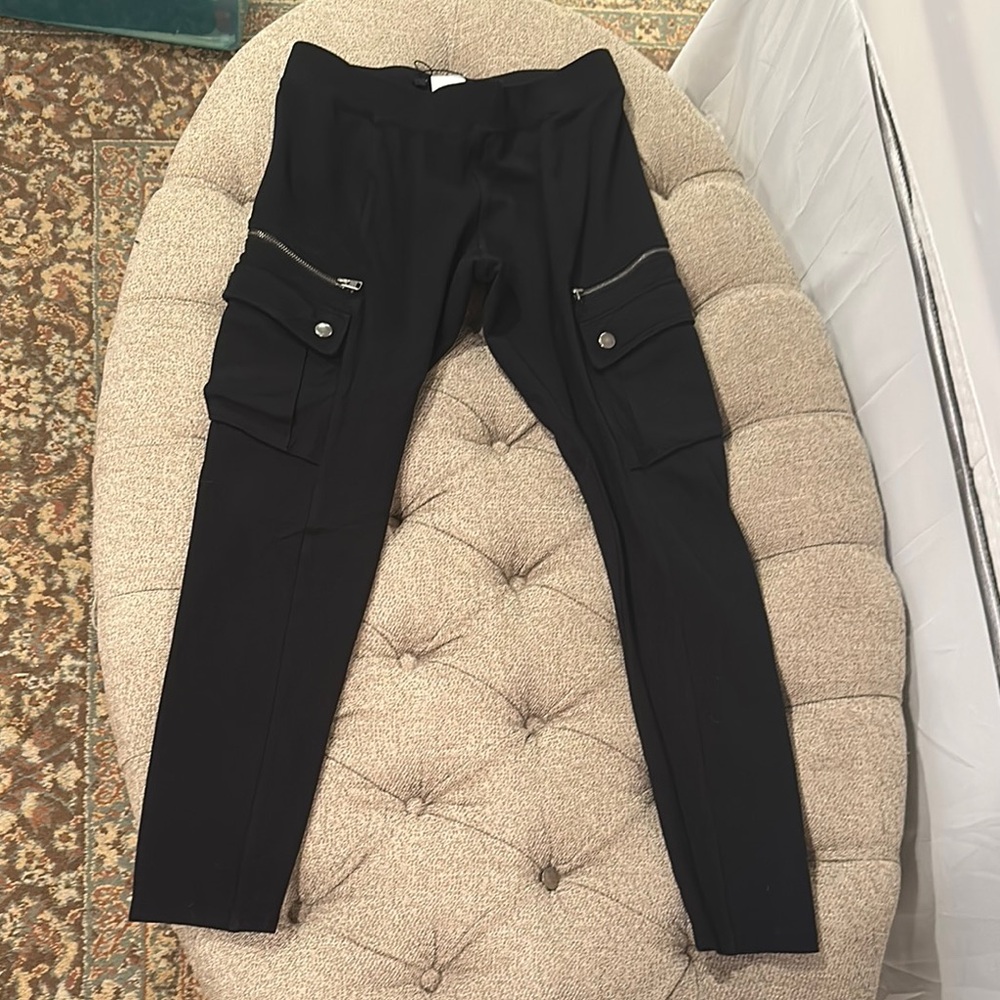 Express Black Leggings with Zipper Pockets